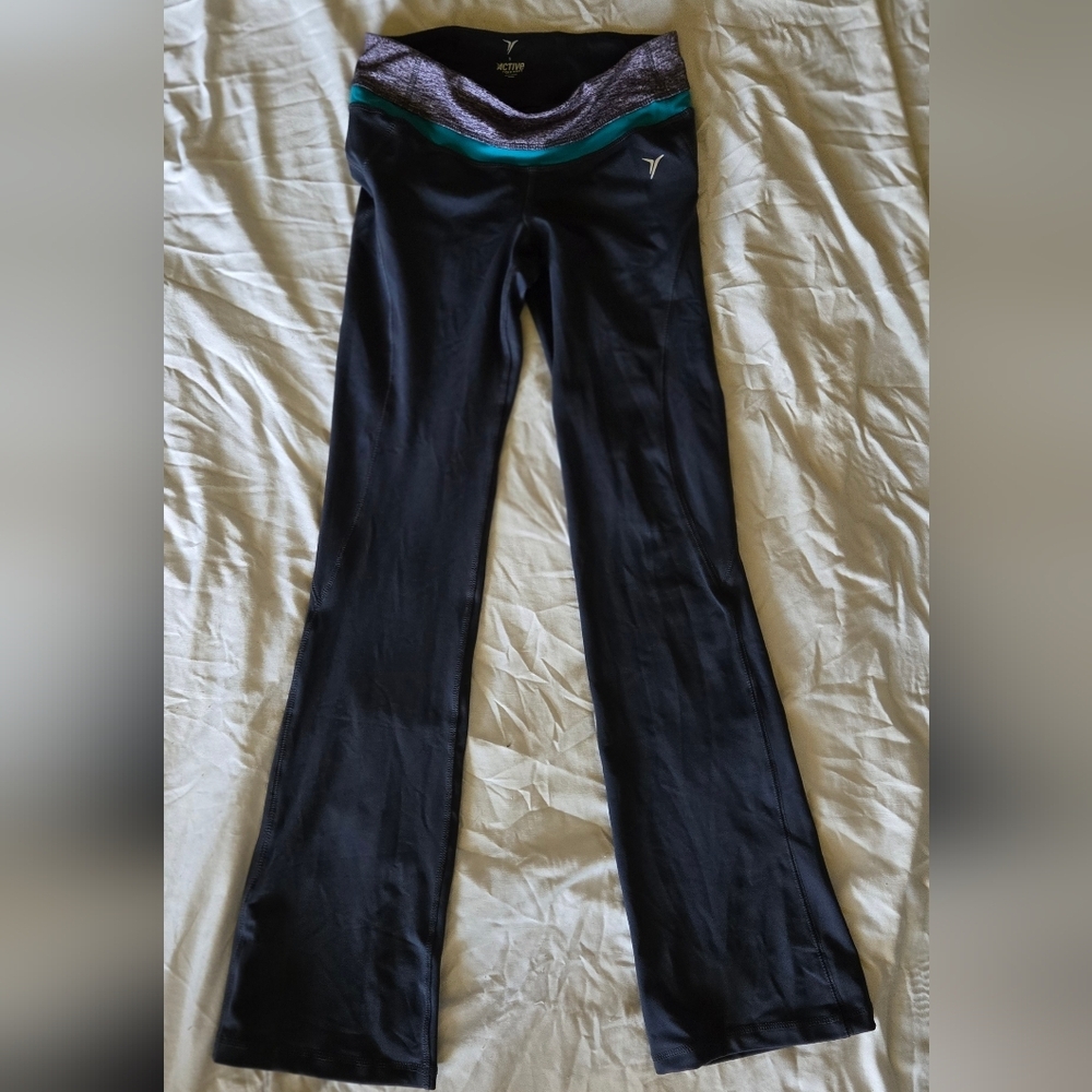 Old Navy Gray Boot Cut Flare Athletic Yoga Pants NWOT Size Small